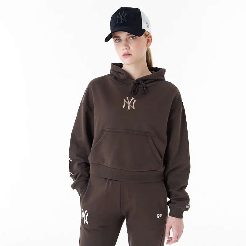 New York Yankees MLB Lifestyle Brown Womens Crop Pullover Hoodie Stylish Pullover Hoodie